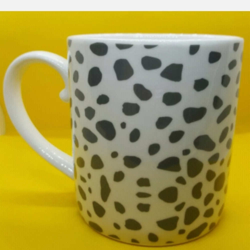 Coco+Lola Premium Collection White & Gray Coffee/C